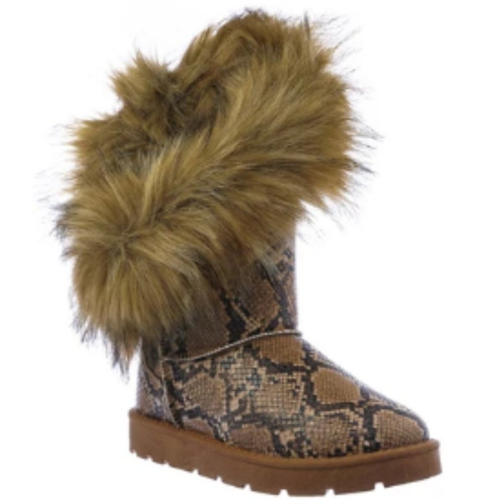 Bamboo Frozen Furry Python Print Lug Sole Boots - Picture 3 of 15
